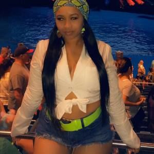 Meet your Posher, Krystal